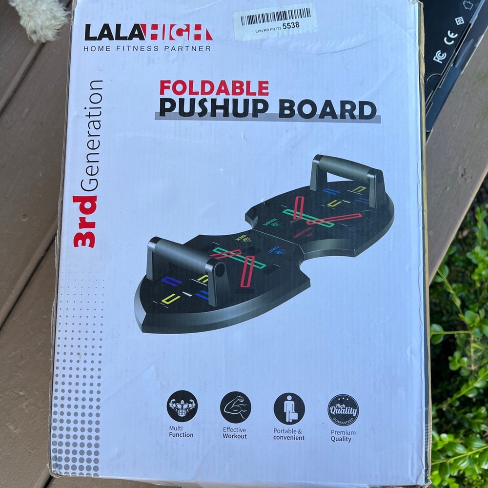 Foldable push-up board workout